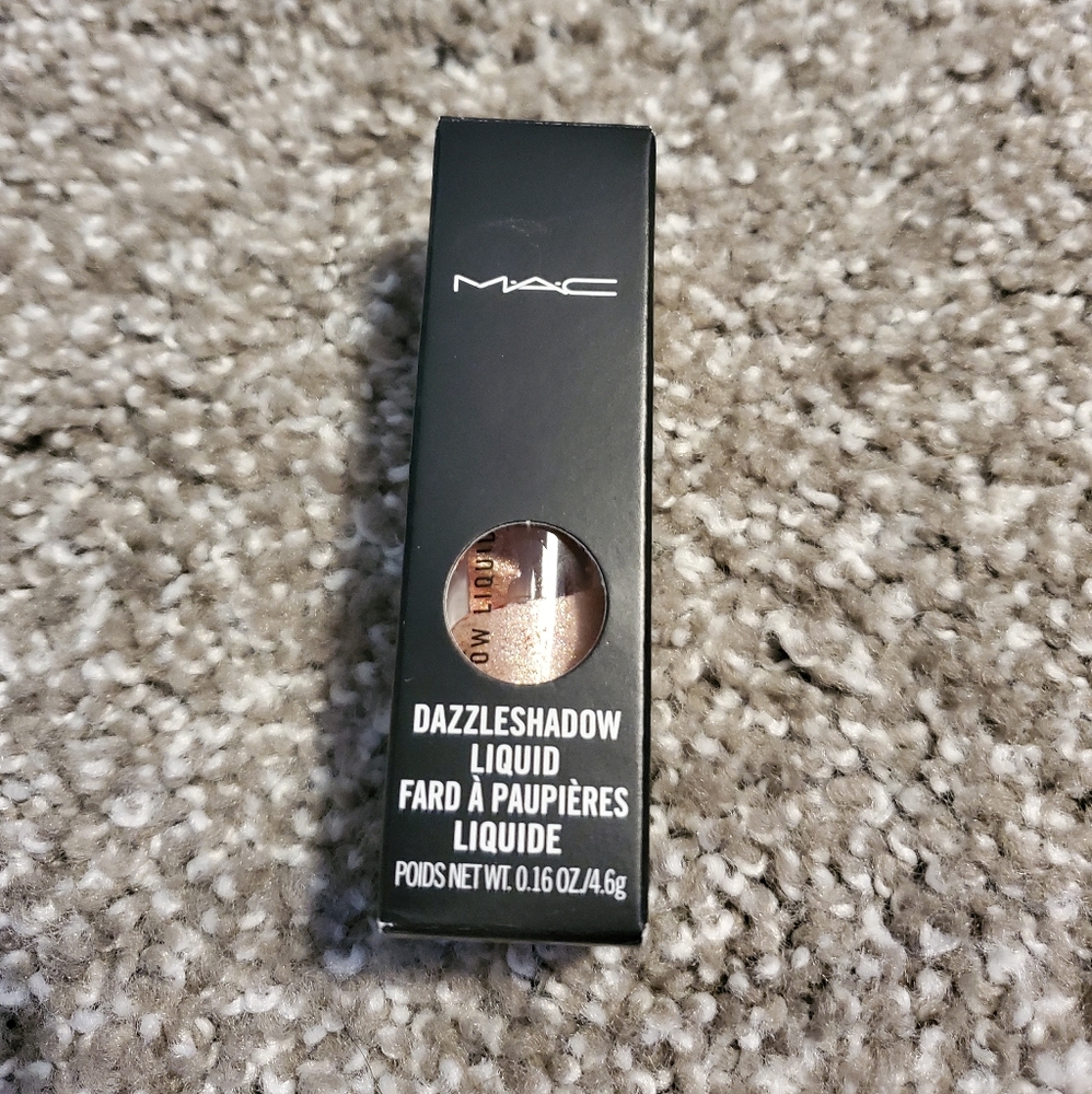 3/$30 👁 BNIB MAC Dazzle shadow liquid - in everyday is sunshine